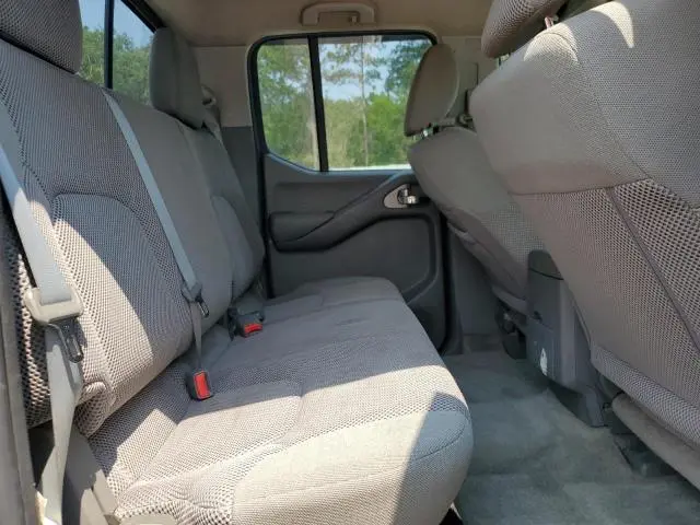 2015 NISSAN FRONTIER S  