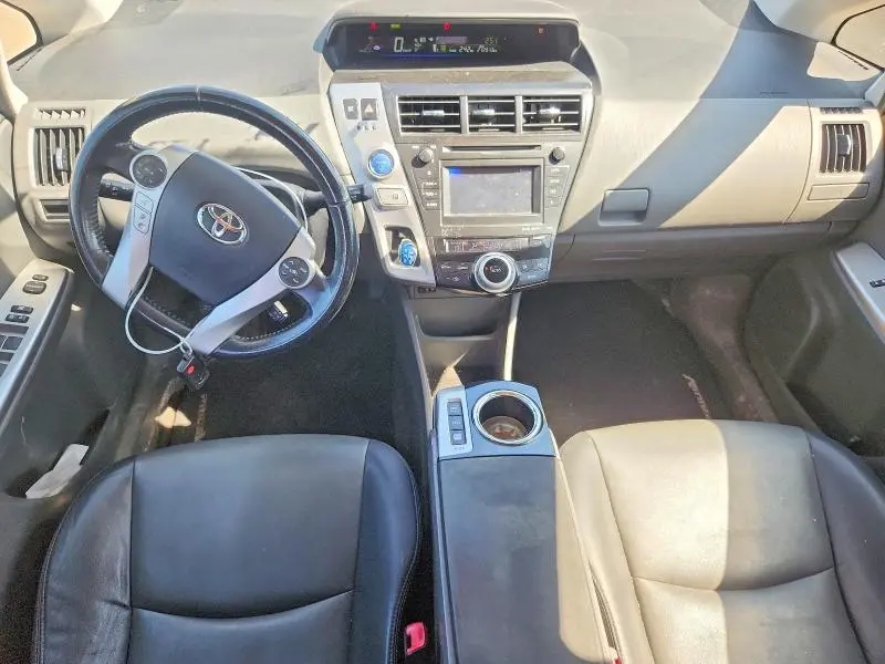 2012 TOYOTA PRIUS V TWO  