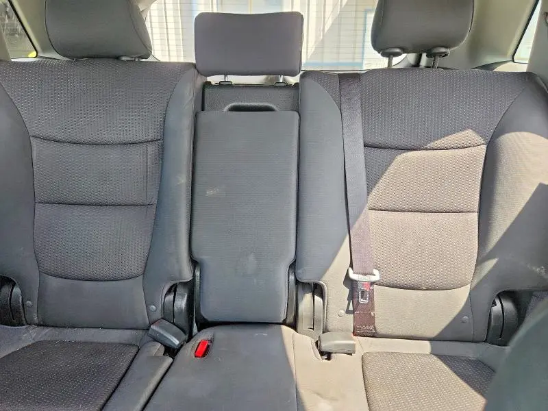 2011 KIA SORENTO LX  