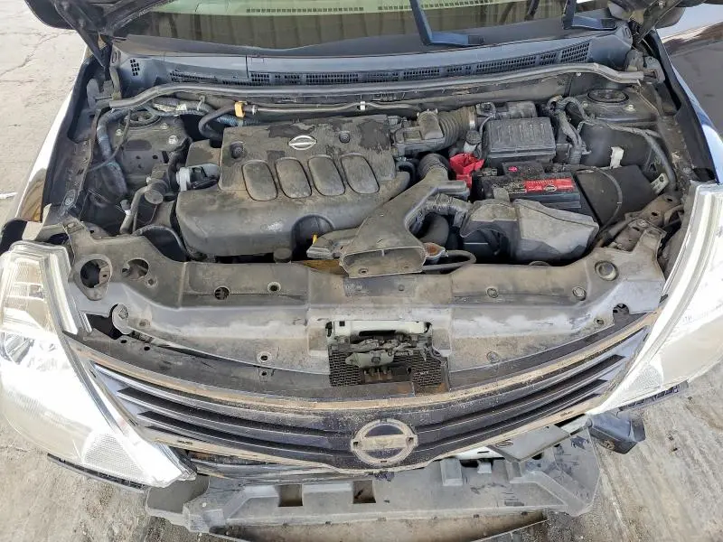 2011 NISSAN VERSA 1.8 S  