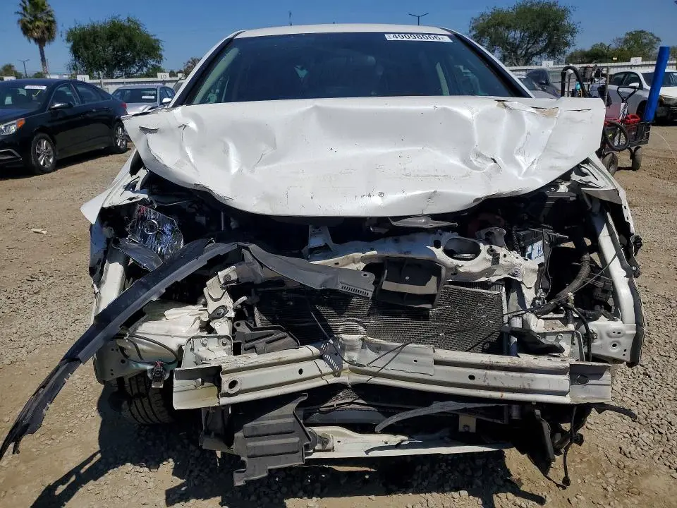 2015 HONDA FIT LX  