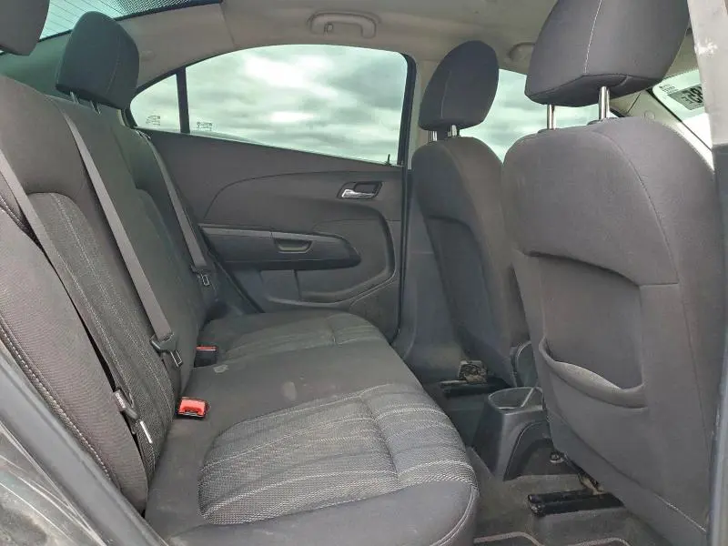 2017 CHEVROLET SONIC LT  