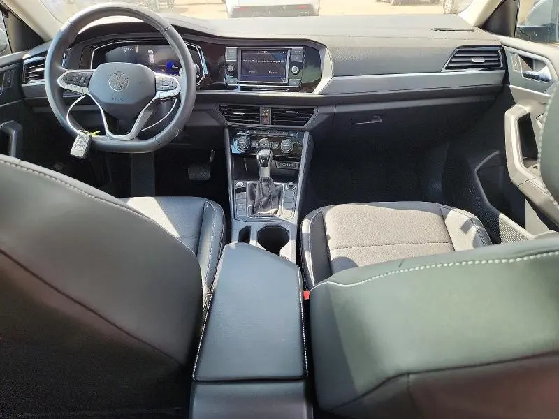 2024 VOLKSWAGEN JETTA SE  