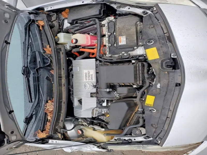 2015 TOYOTA PRIUS TWO  