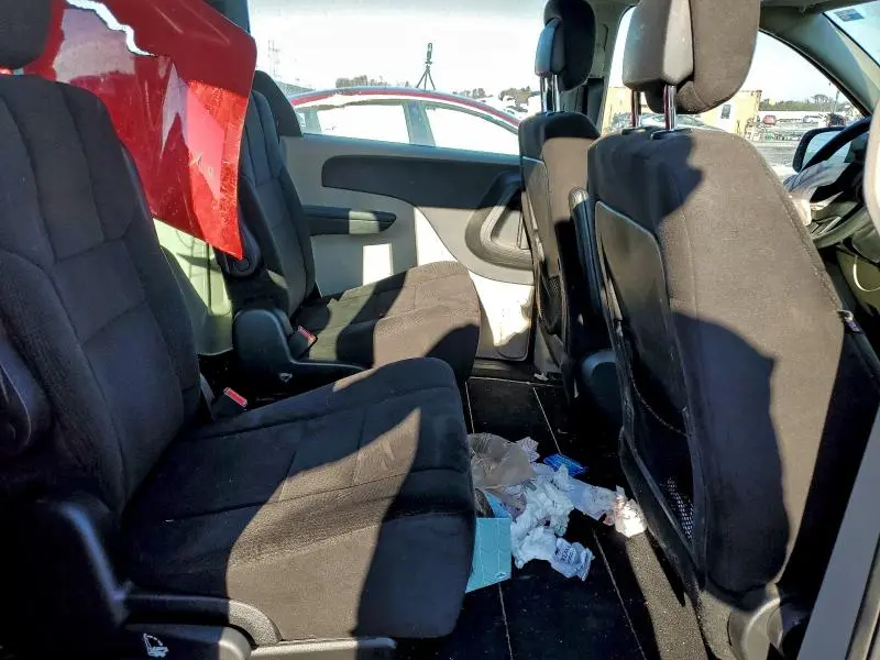 2012 DODGE GRAND CARAVAN SE  