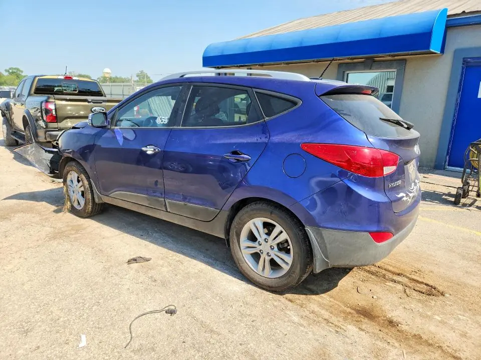 2010 HYUNDAI TUCSON GLS  