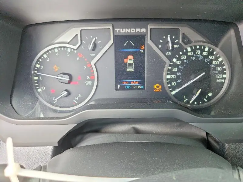 2025 TOYOTA TUNDRA SR5  