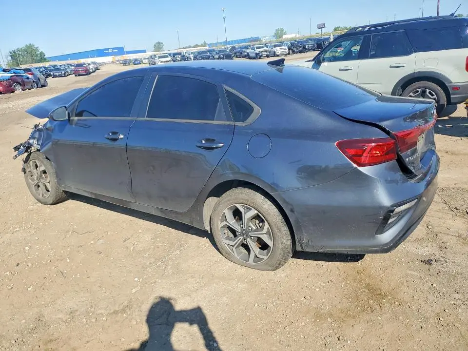 2021 KIA FORTE LXS  