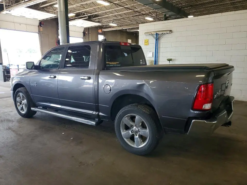 2017 RAM 1500 SLT  