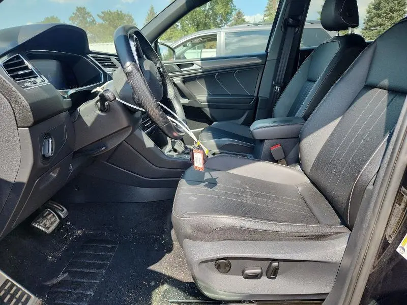2022 VOLKSWAGEN TIGUAN SE R-LINE BLACK  