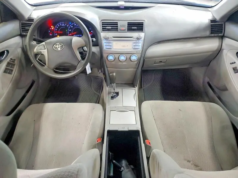 2010 TOYOTA CAMRY LE  