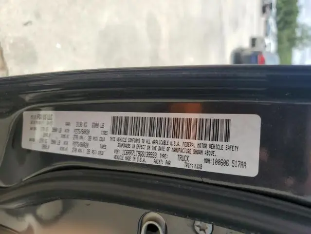 2016 RAM 1500 SLT  