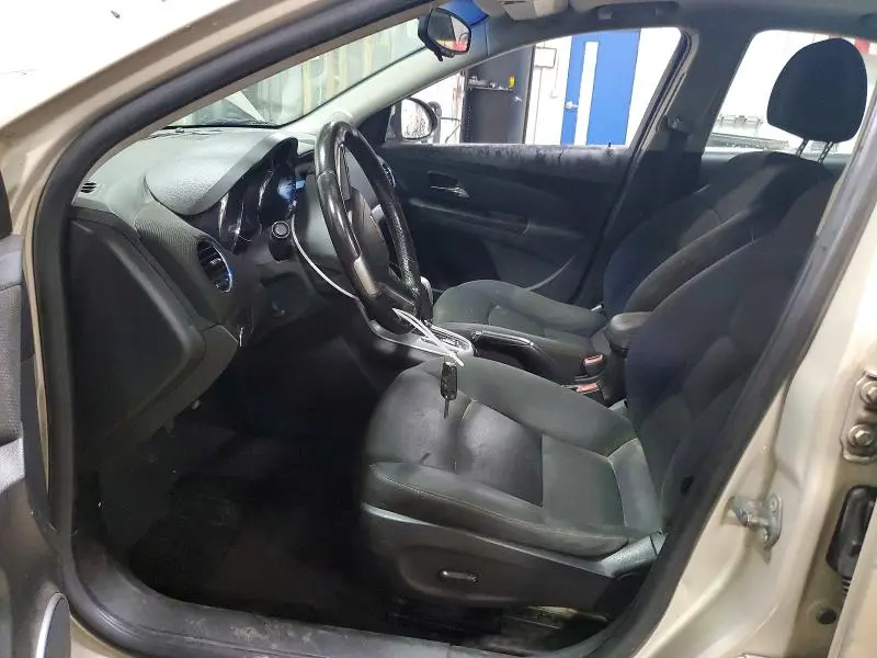 2012 CHEVROLET CRUZE LT  