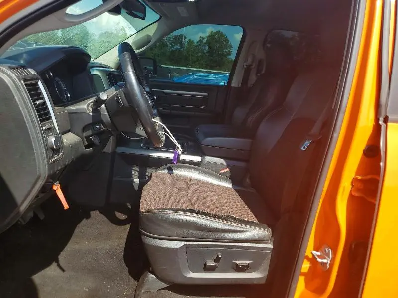 2015 RAM 1500 SPORT  