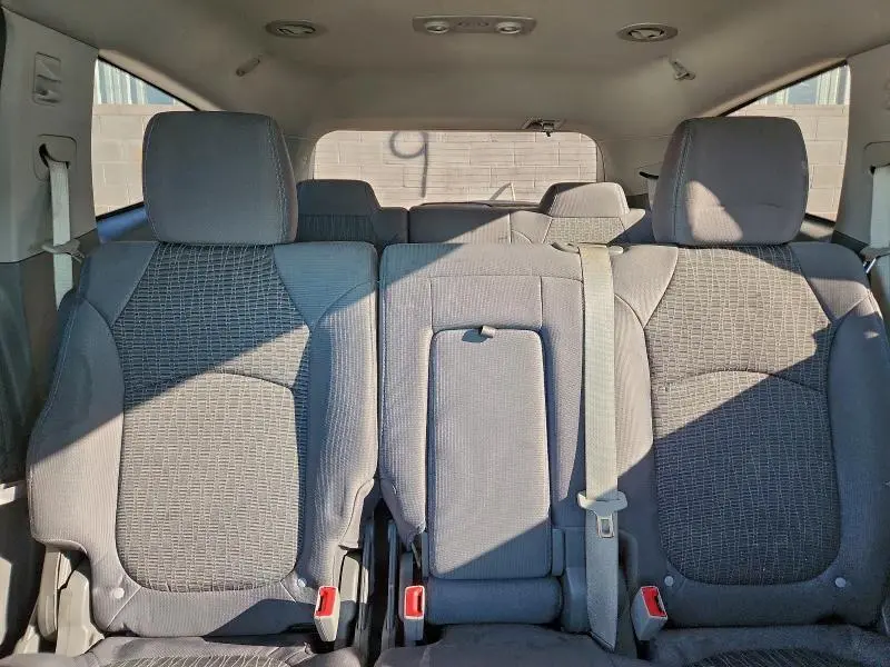 2016 CHEVROLET TRAVERSE LS  