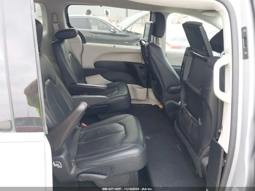 2019 CHRYSLER PACIFICA TOURING L PLUS