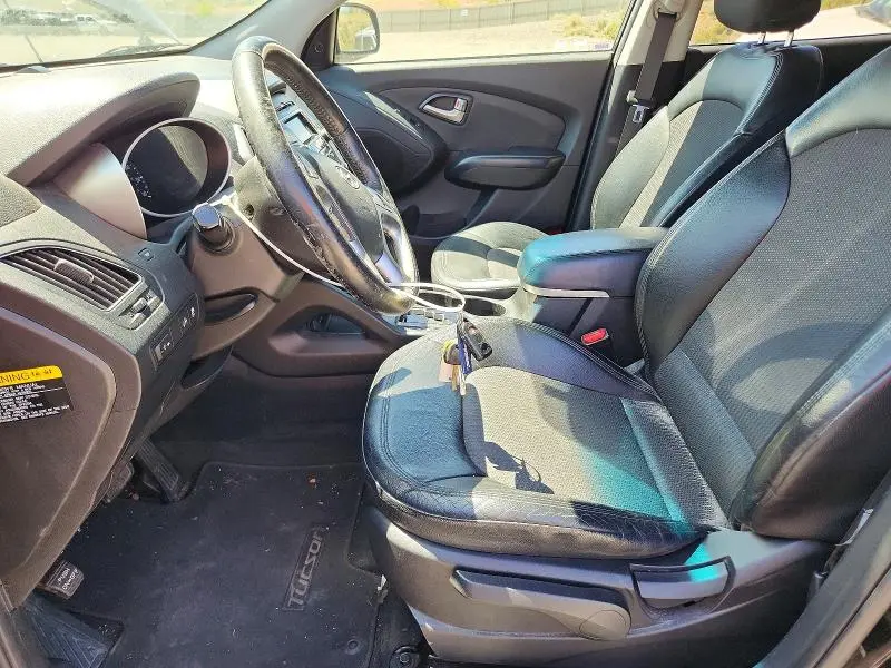 2012 HYUNDAI TUCSON GLS  