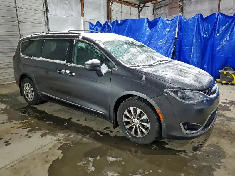2017 CHRYSLER PACIFICA TOURING L  