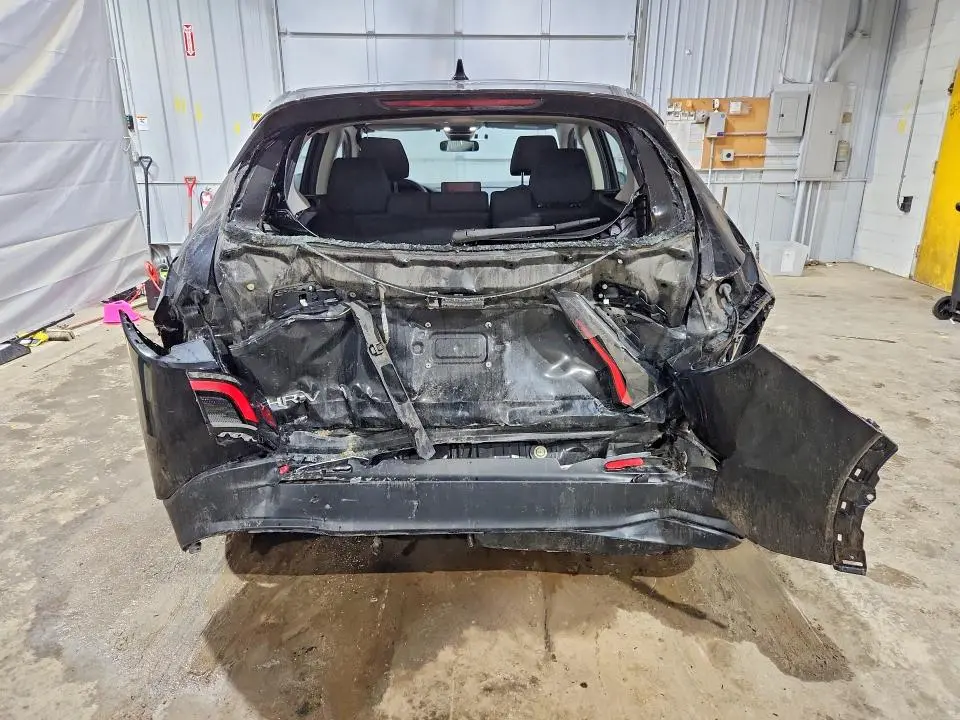 2023 HONDA HR-V LX  