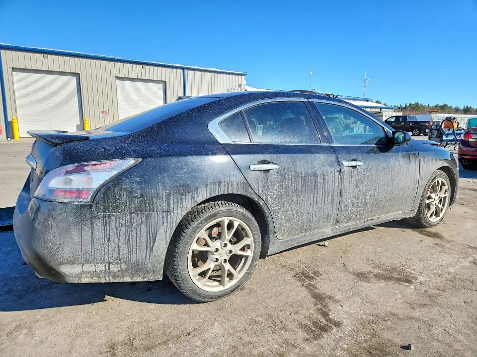 2012 NISSAN MAXIMA S  