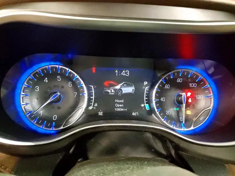 2017 CHRYSLER PACIFICA LIMITED  