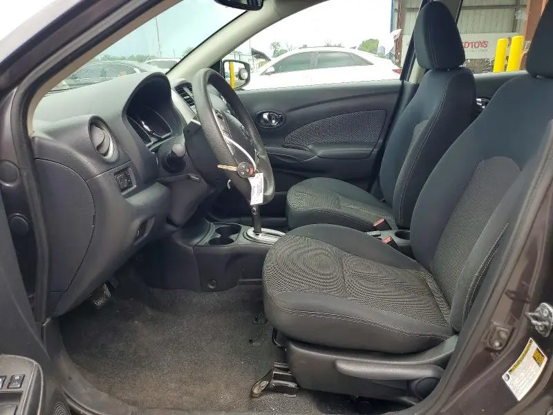 2015 NISSAN VERSA 1.6 SV  