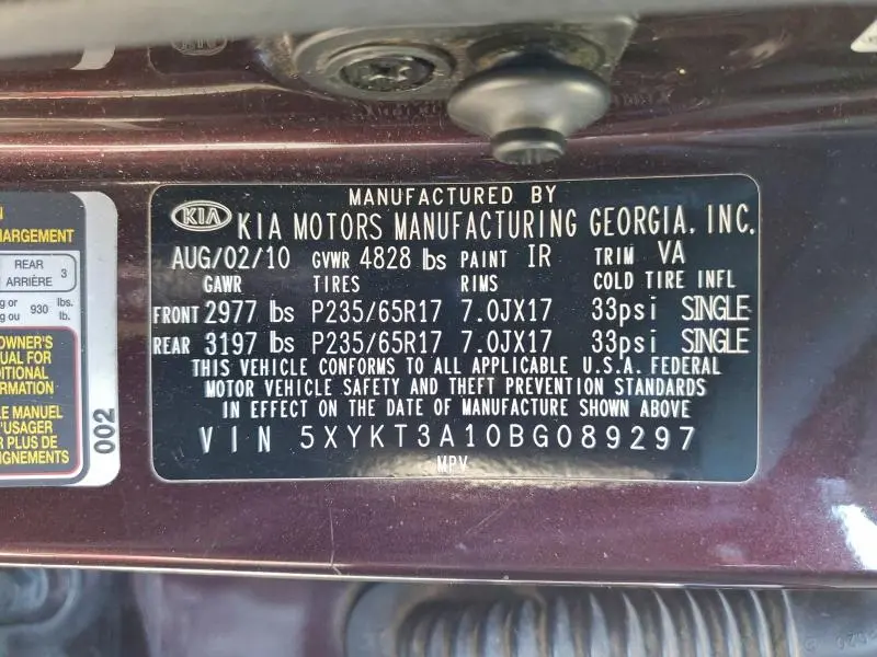 2011 KIA SORENTO BASE  