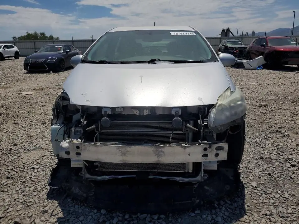 2010 TOYOTA PRIUS V  