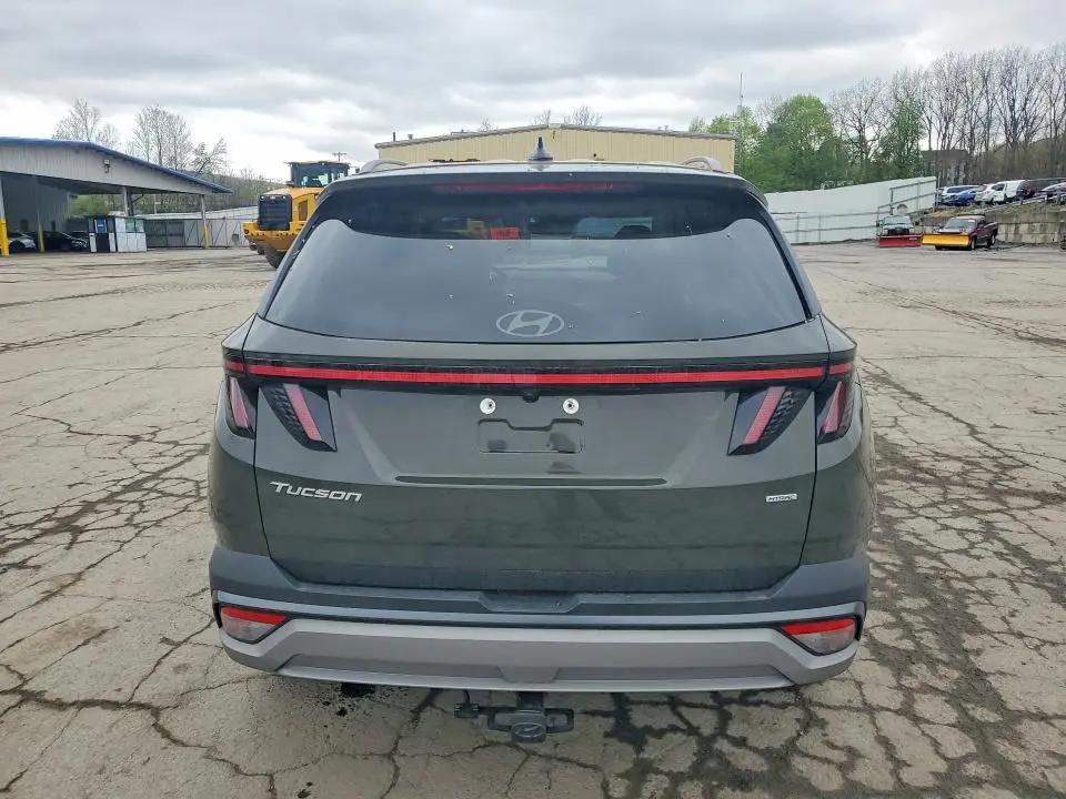 2025 HYUNDAI TUCSON SEL  