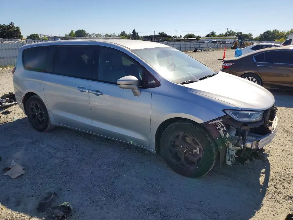2022 CHRYSLER PACIFICA HYBRID TOURING L  