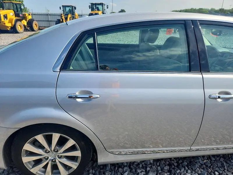 2011 TOYOTA AVALON LIMITED  