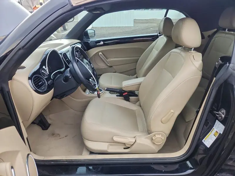 2013 VOLKSWAGEN BEETLE   