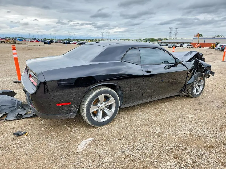 2016 DODGE CHALLENGER SXT  