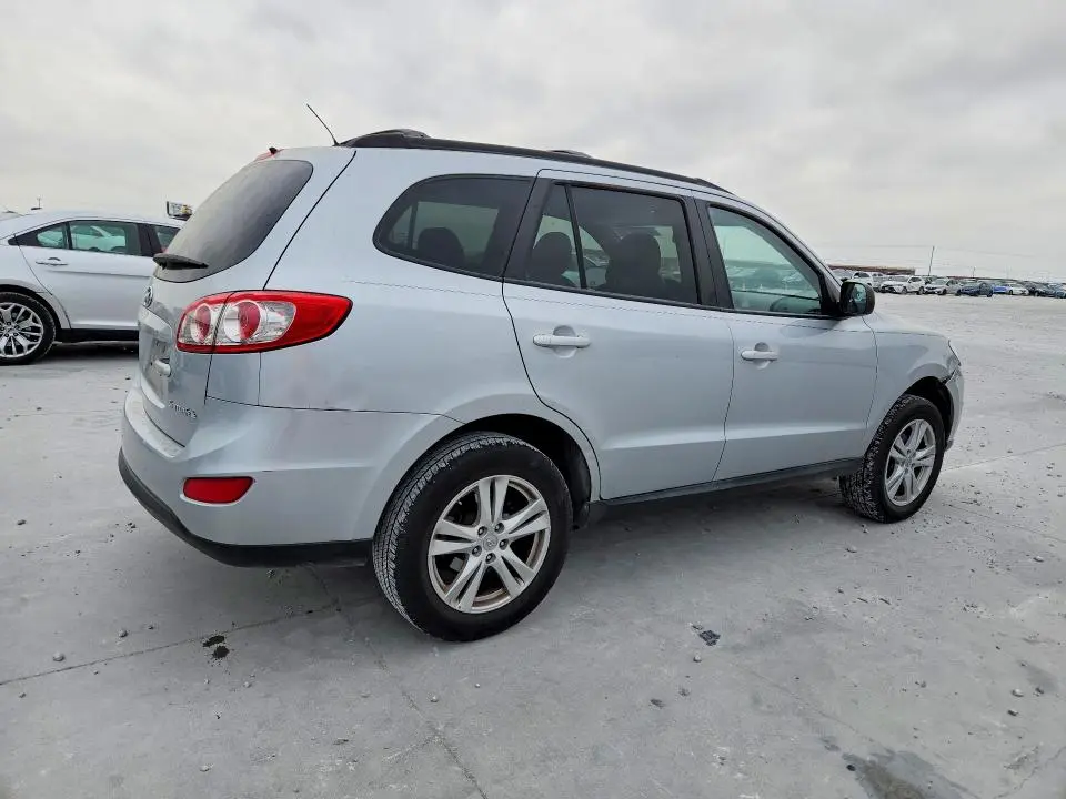 2010 HYUNDAI SANTA FE GLS  