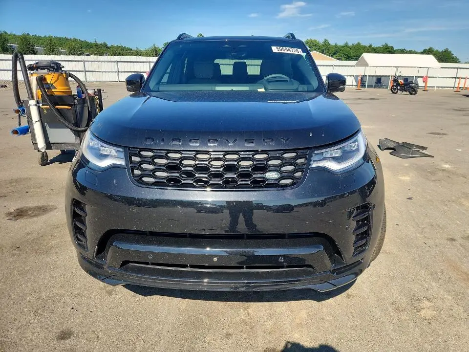 2024 LAND ROVER DISCOVERY DYNAMIC SE  