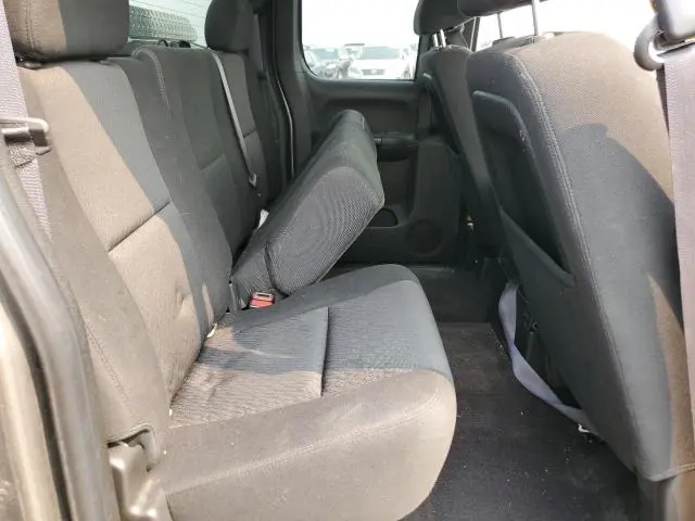 2012 GMC SIERRA K2500 SLE  