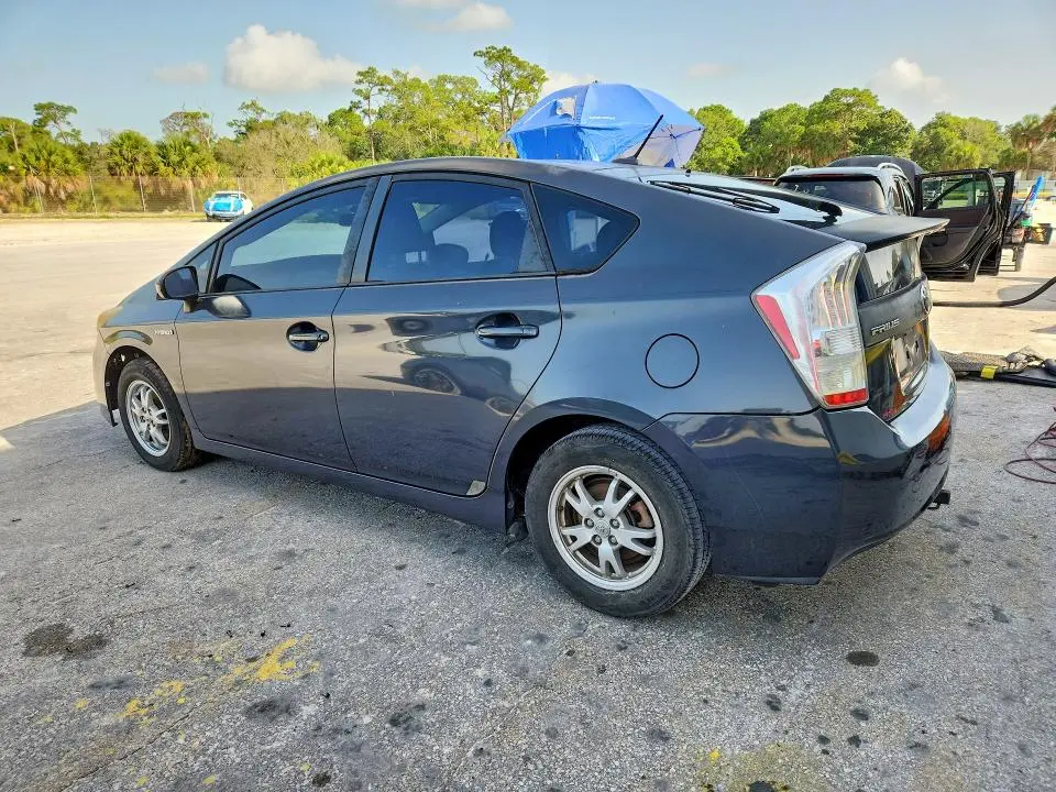 2010 TOYOTA PRIUS II  
