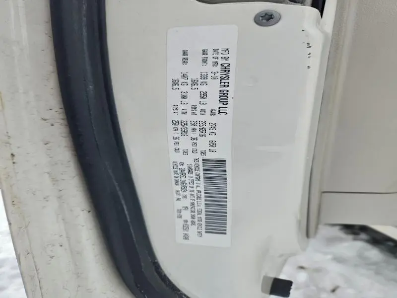 2010 CHRYSLER TOWN & COUNTRY TOURING  