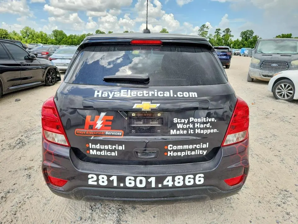 2022 CHEVROLET TRAX LS  