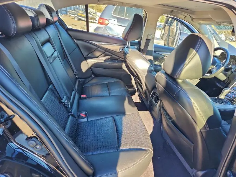 2019 INFINITI Q50 LUXE  