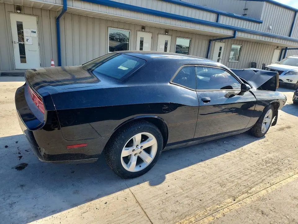 2013 DODGE CHALLENGER SXT  