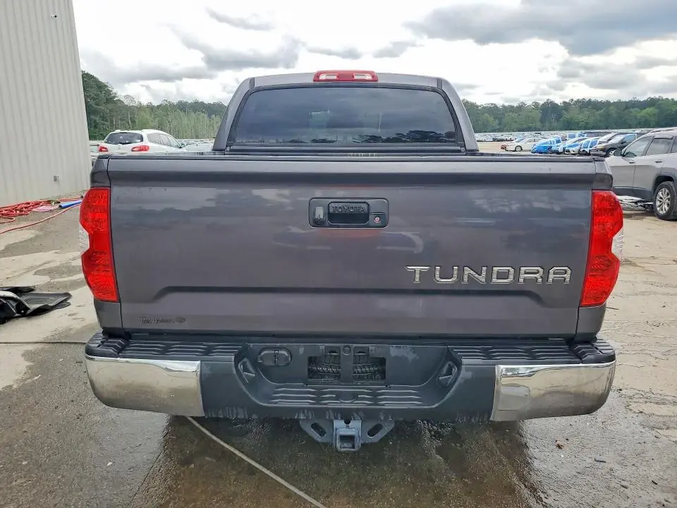 2019 TOYOTA TUNDRA CREWMAX SR5  
