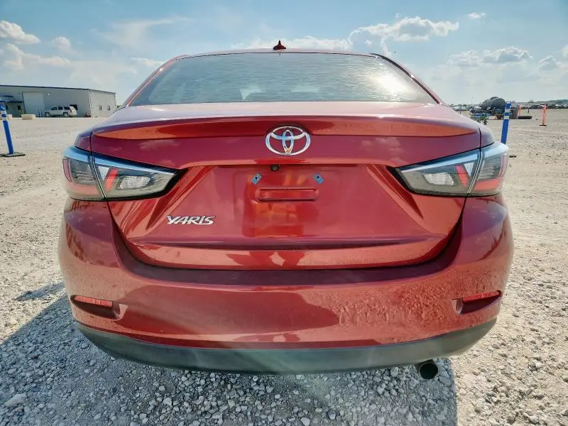 2019 TOYOTA YARIS L  