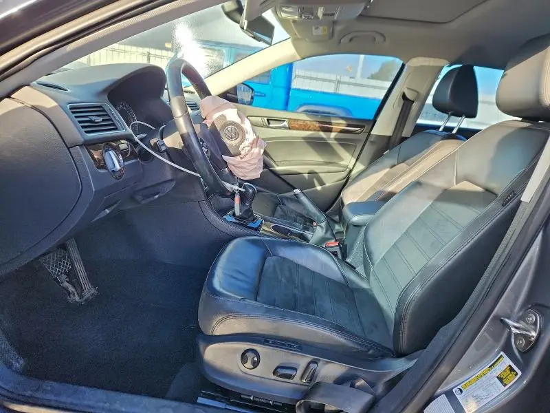 2015 VOLKSWAGEN PASSAT SEL  