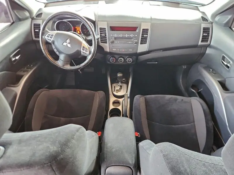 2011 MITSUBISHI OUTLANDER ES  