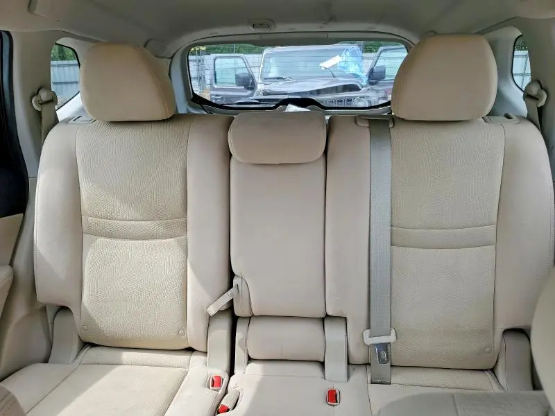2014 NISSAN ROGUE SV  