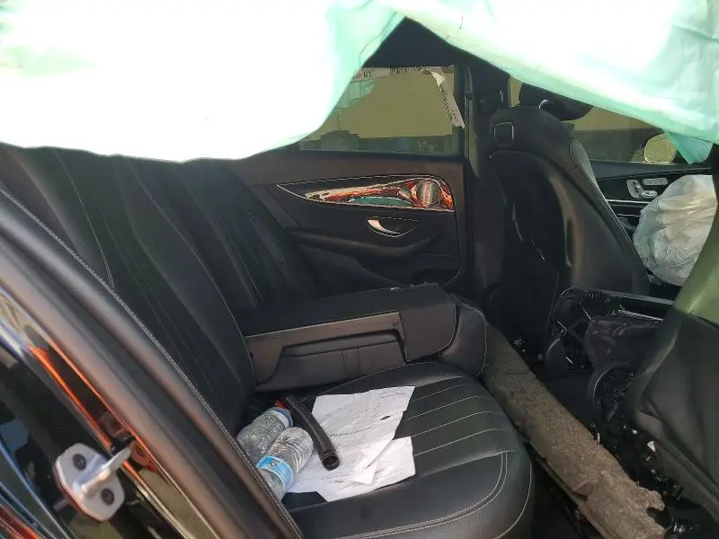 2019 MERCEDES-BENZ E 300  