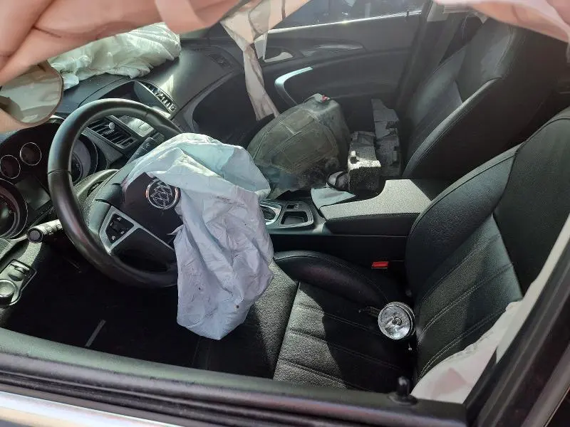 2011 BUICK REGAL CXL  