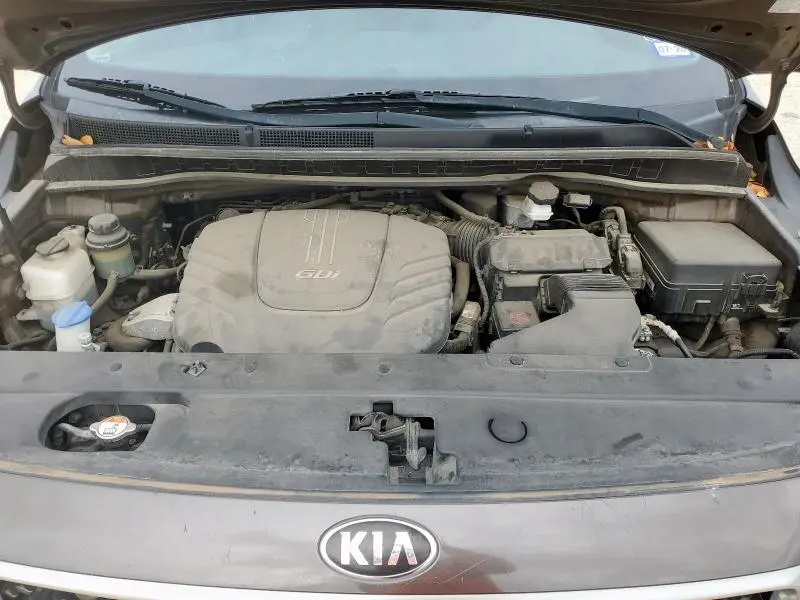 2015 KIA SEDONA LX