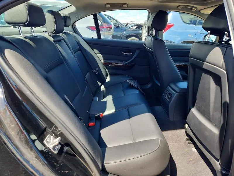 2011 BMW 328 XI  